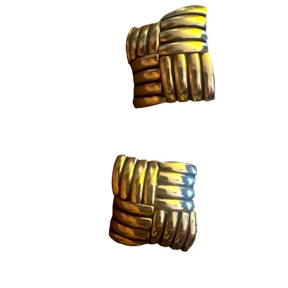 Large Gold Clip-on Earrings Bold Chunky Trending Fashion 80s - Picture 2 of 12